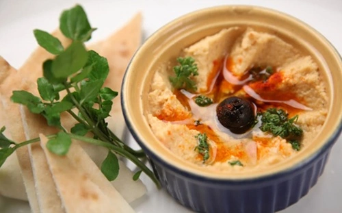 Planning the Ultimate Mediterranean Dinner Night at Home